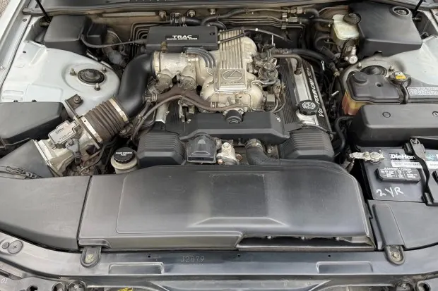 1990 Lexus LS400 engine bay view