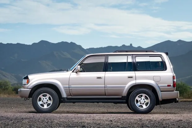 1997 Lexus LX450 in desert landscape