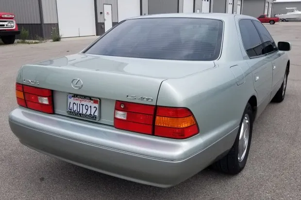 1998 Lexus LS400 in Silver Jade Pearl