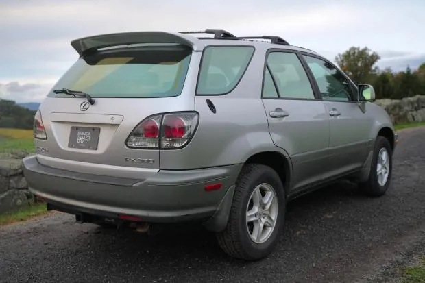 2002 Lexus RX300 parked on a road.