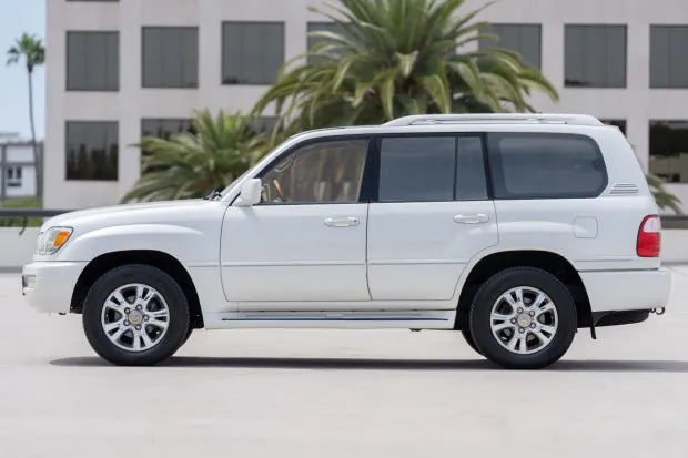 2003 Lexus LX470 in Blizzard Pearl