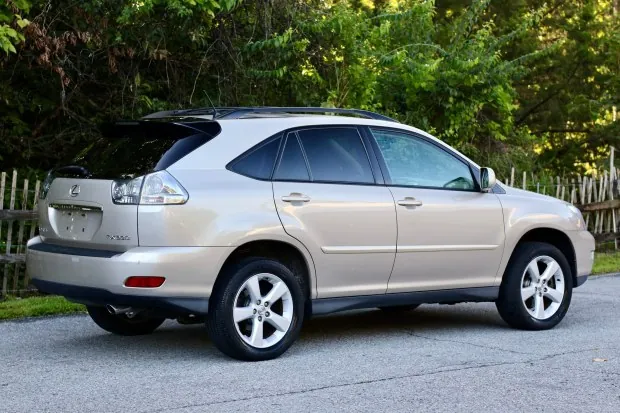 2005 Lexus RX330 in Savannah Metallic