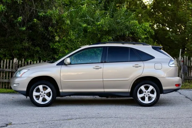 2005 Lexus RX330 in Savannah Metallic
