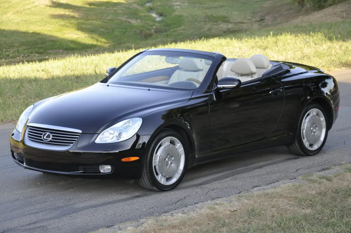 Explore the Timeless Elegance of the 2005 Lexus SC430