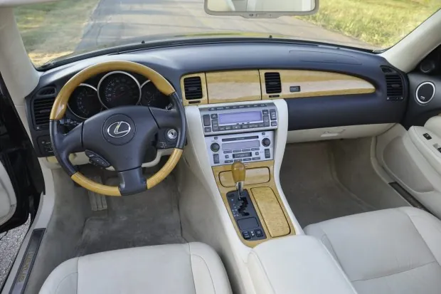 Interior of 2005 Lexus SC430 with Ecru leather.