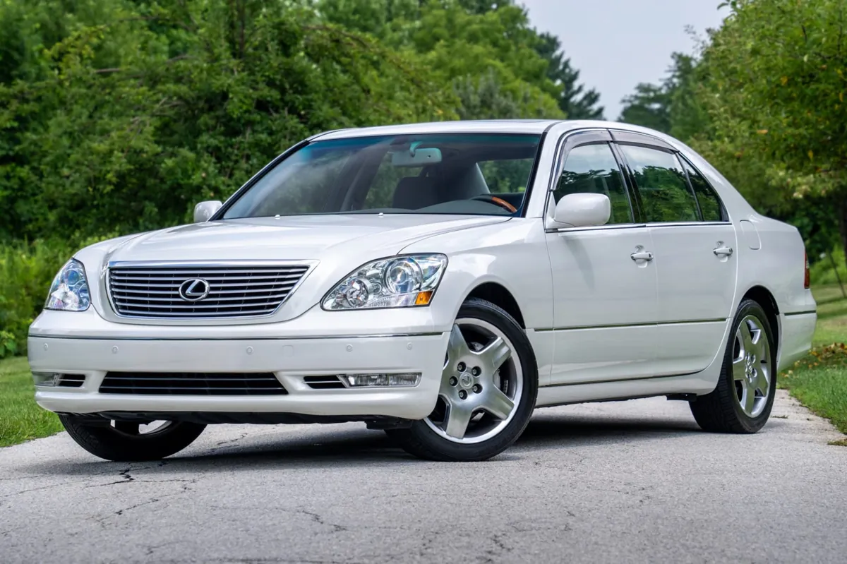 Discover the Elegance of the 2006 Lexus LS430 with Just 22,000 Miles