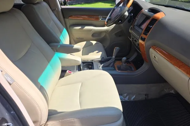 Ivory leather seats in 2007 Lexus GX470 interior.