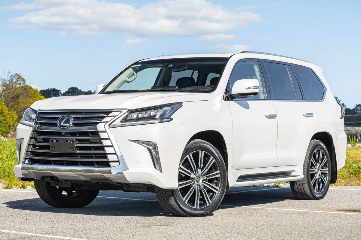 The 2018 Lexus LX570: A Comfortable Ride with Off-Road Prowess