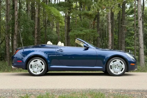 2004 Lexus SC430 in Indigo Ink Pearl